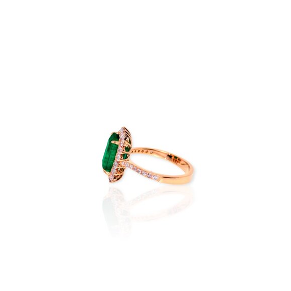 Emerald Ring - Picture 4 of 9